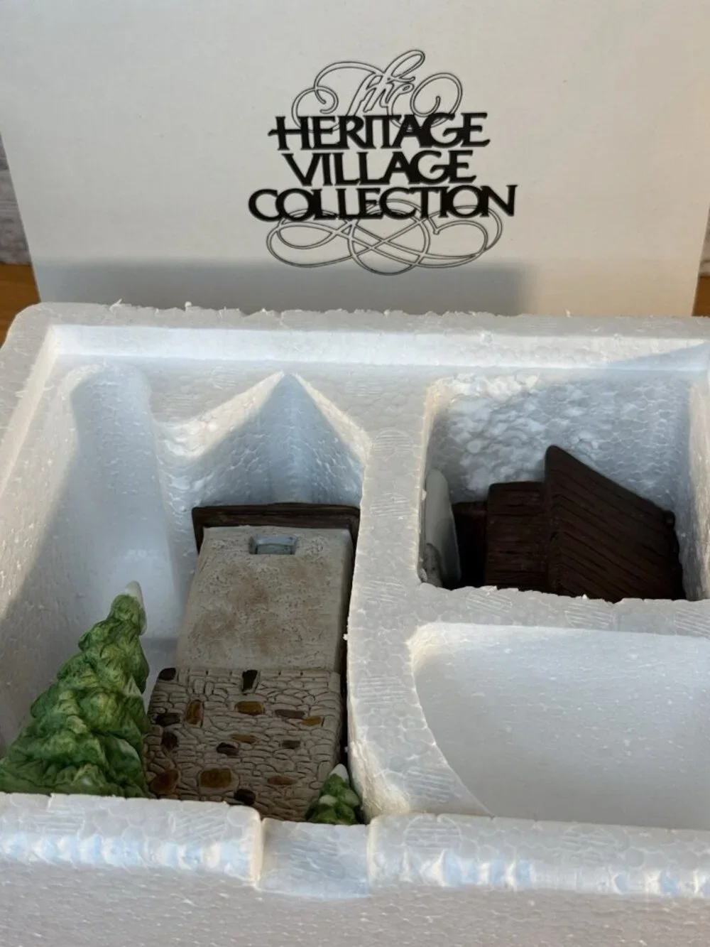 Dept 56 Heritage Village Silo and Hay Shed Set of 2 Christmas 5950-1 w/ Box